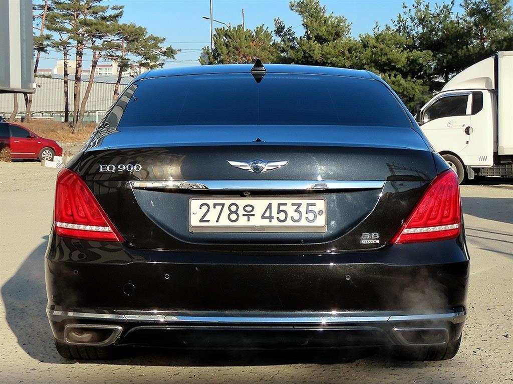 Genesis EQ900 - Vista 4