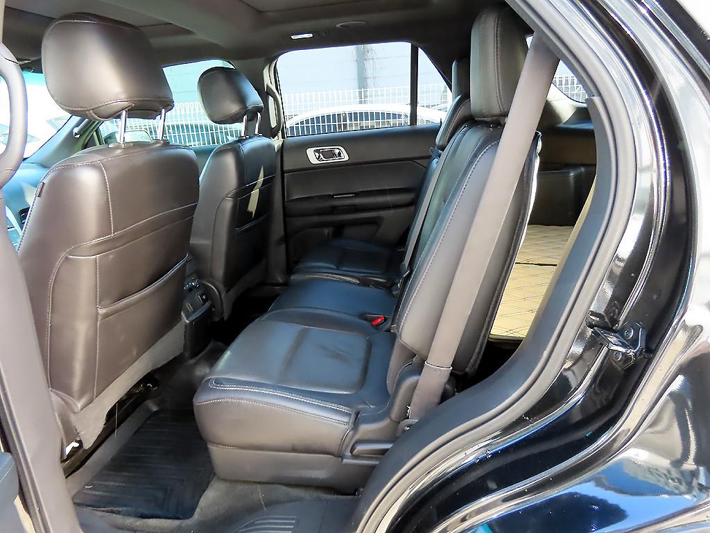 Ford Explorer - Vista 6