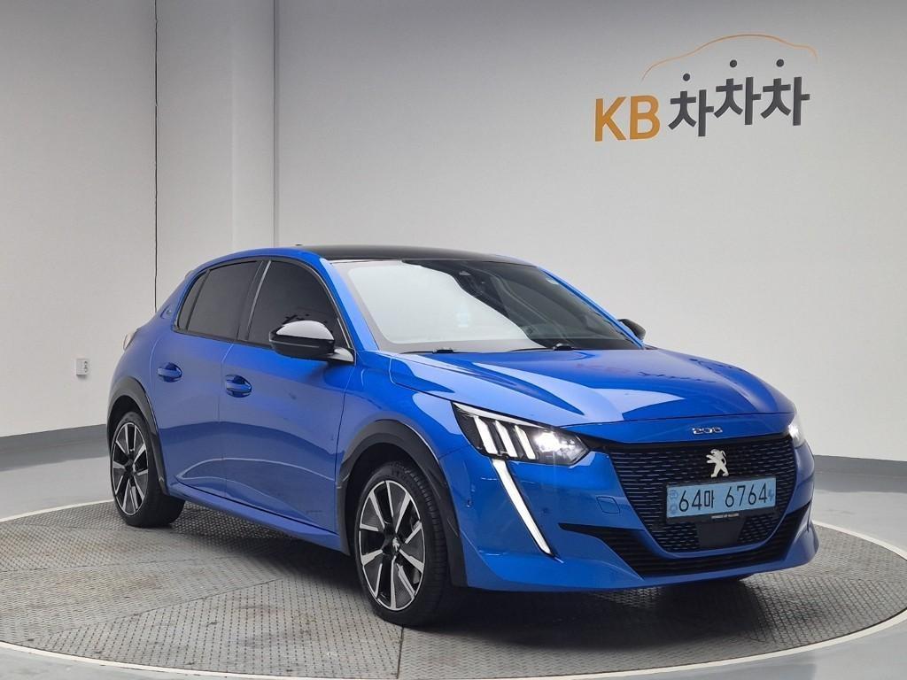 Peugeot 208 - Vista 4