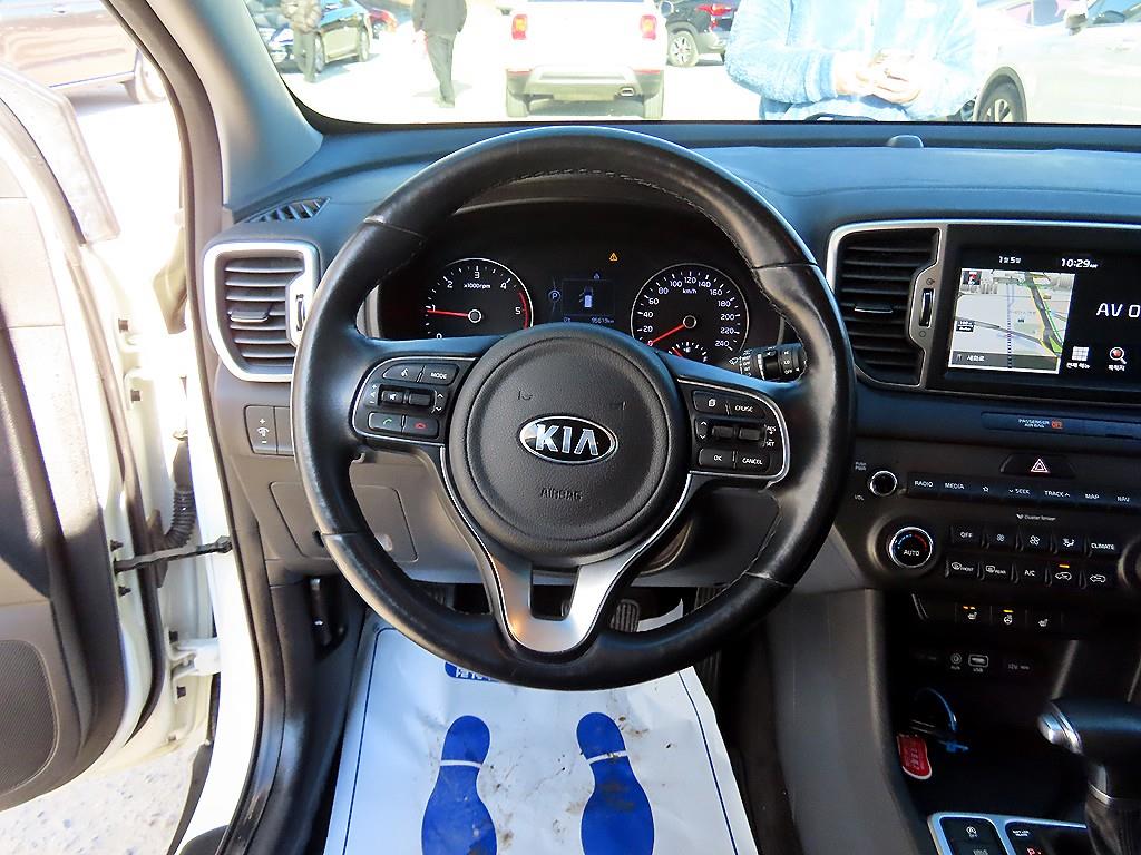 KIA Sportage - Vista 8