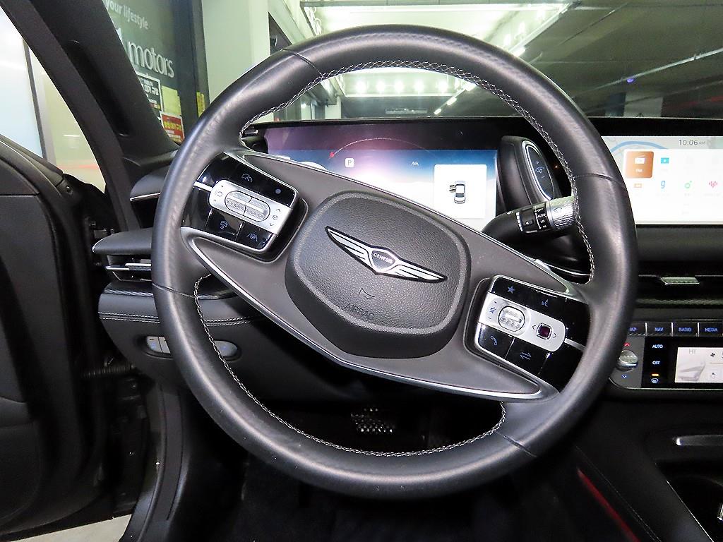 Genesis G90 - Vista 8