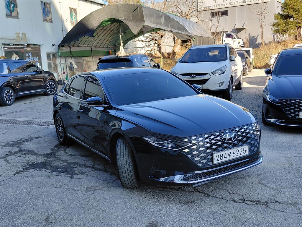 HYUNDAI Grandeur 2020 Negro - Importación desde Corea - HF Imports Iquique - Foto 1