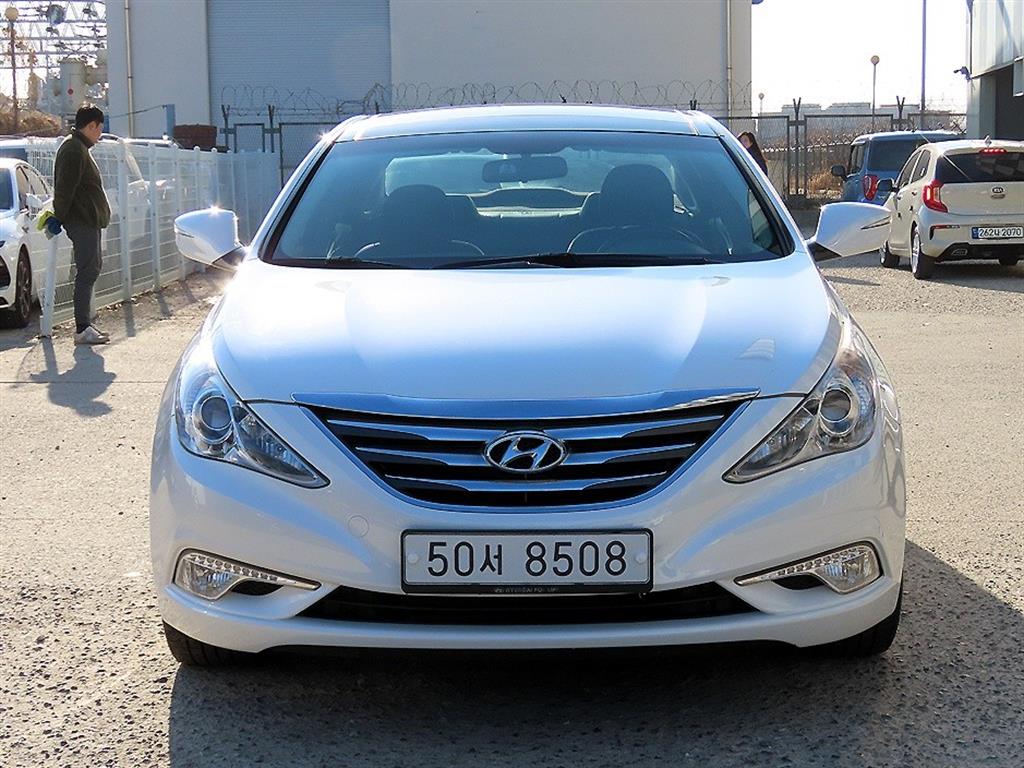 HYUNDAI Sonata 2013 Blanco - Importación desde Corea - HF Imports Iquique - Foto 1