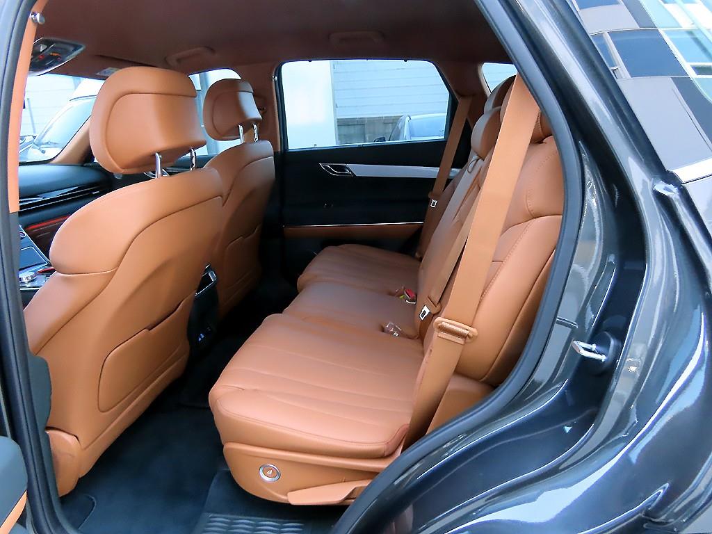 Genesis GV80 - Vista 6