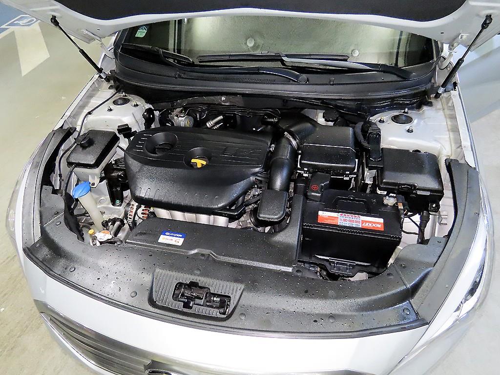 HYUNDAI Sonata 2016 Plateado - Importación desde Corea - HF Imports Iquique - Foto 17