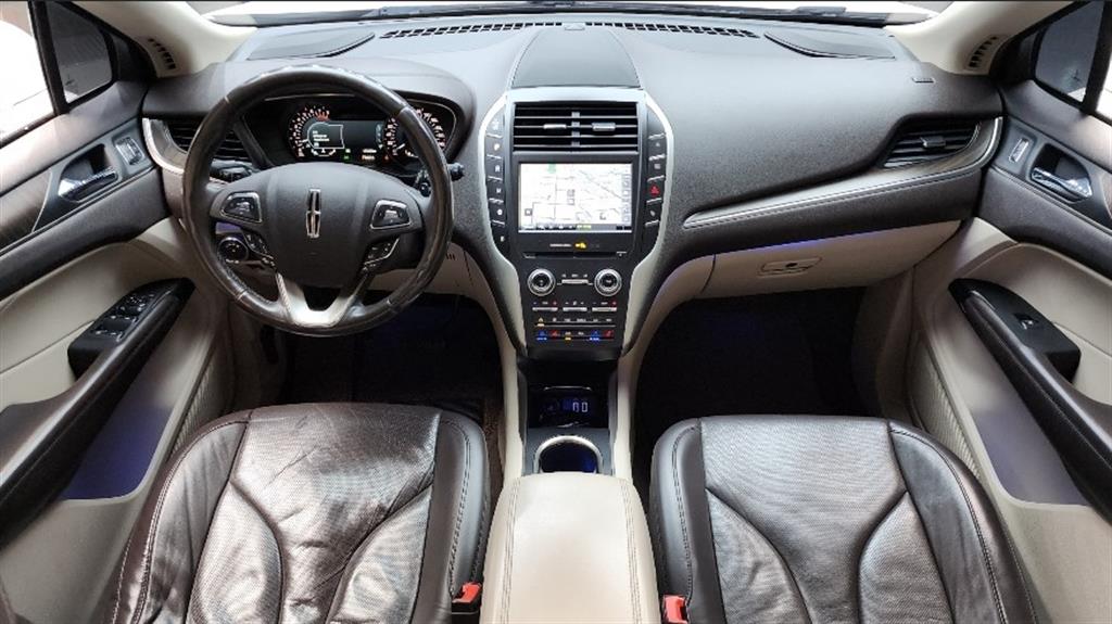 Lincoln MKC - Vista 7