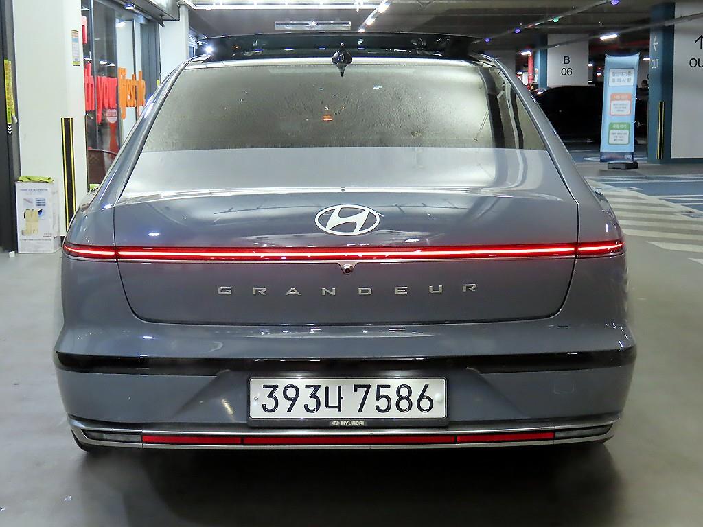 HYUNDAI Grandeur - Vista 5