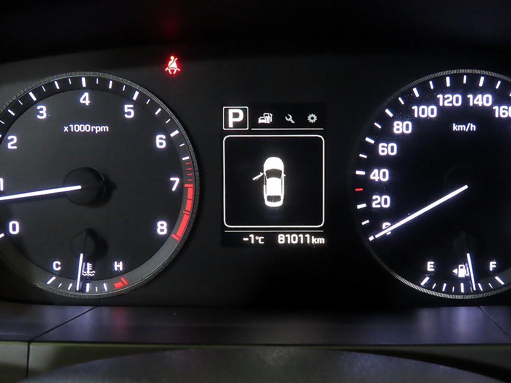 HYUNDAI Sonata - Vista 9