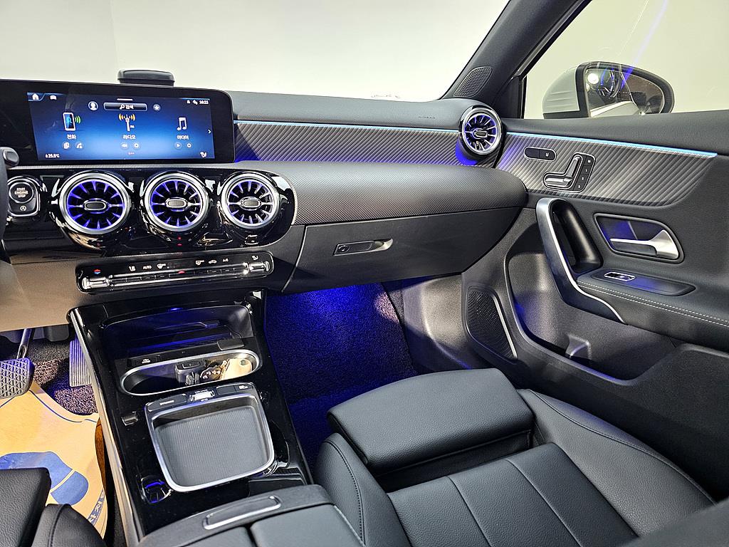 Mercedes Benz A Class - Vista 10