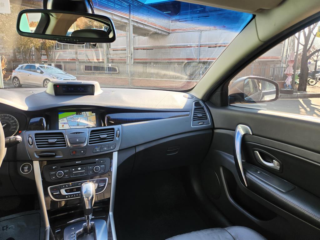 SAMSUNG SM5 - Vista 8