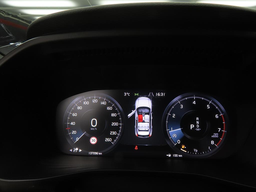 Volvo XC40 - Vista 9