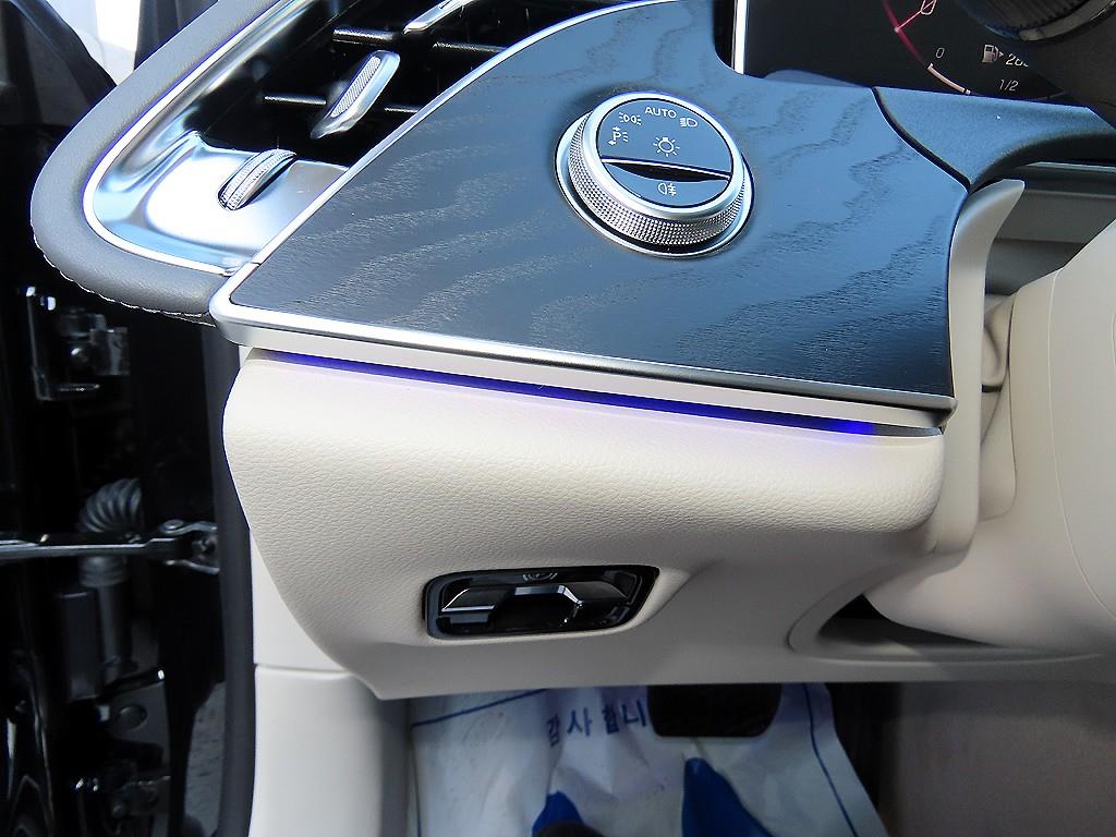 Mercedes Benz E class - Vista 11