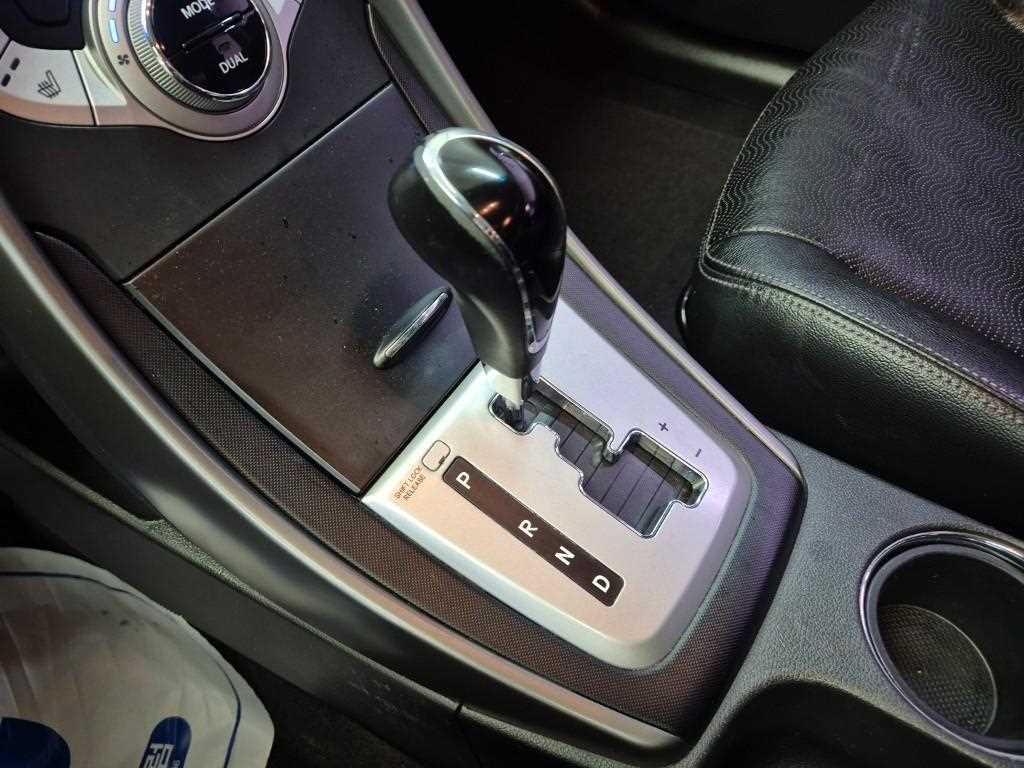 HYUNDAI Avante - Vista 8