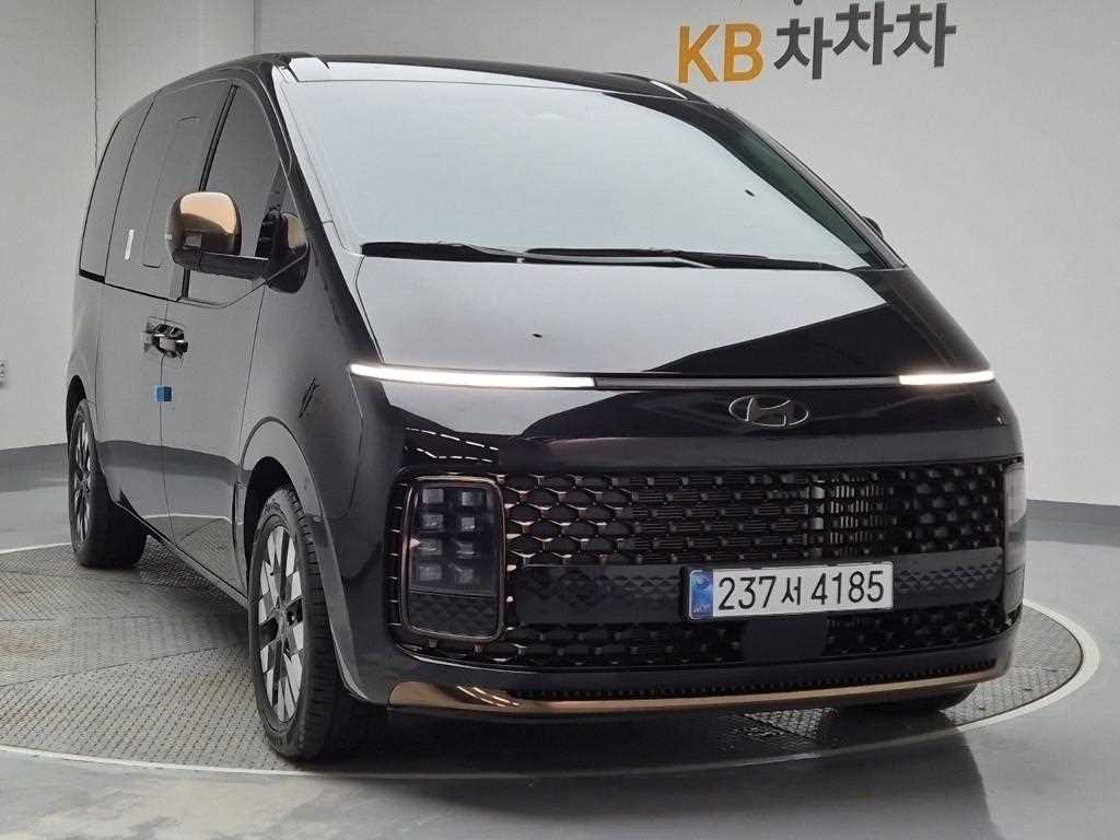 HYUNDAI Staria - Vista 4