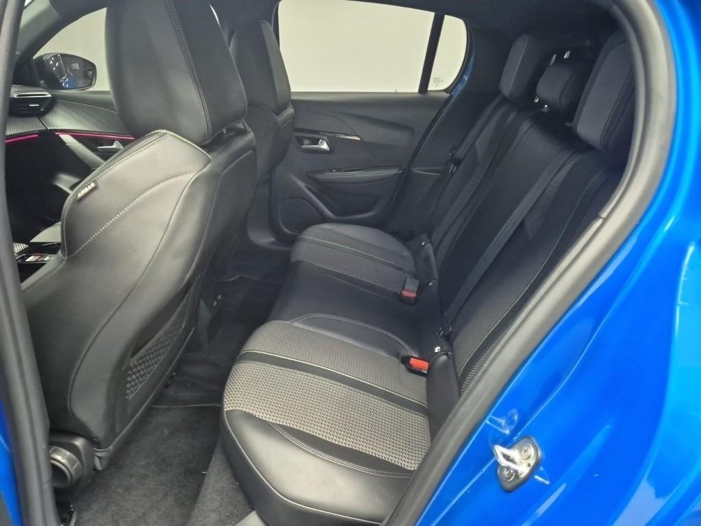 Peugeot 208 - Vista 12