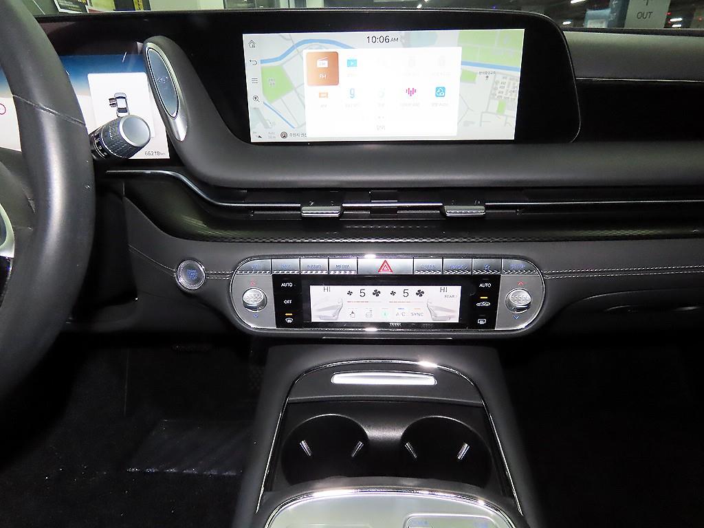 Genesis G90 - Vista 11