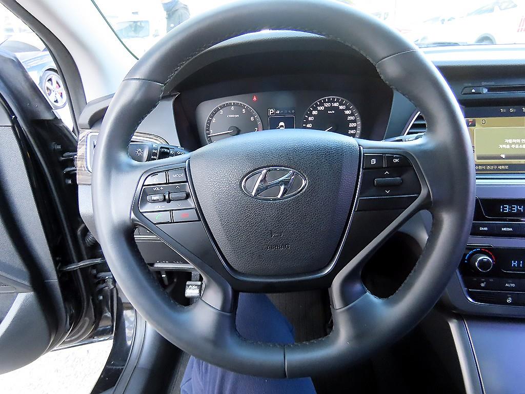 HYUNDAI Sonata - Vista 8