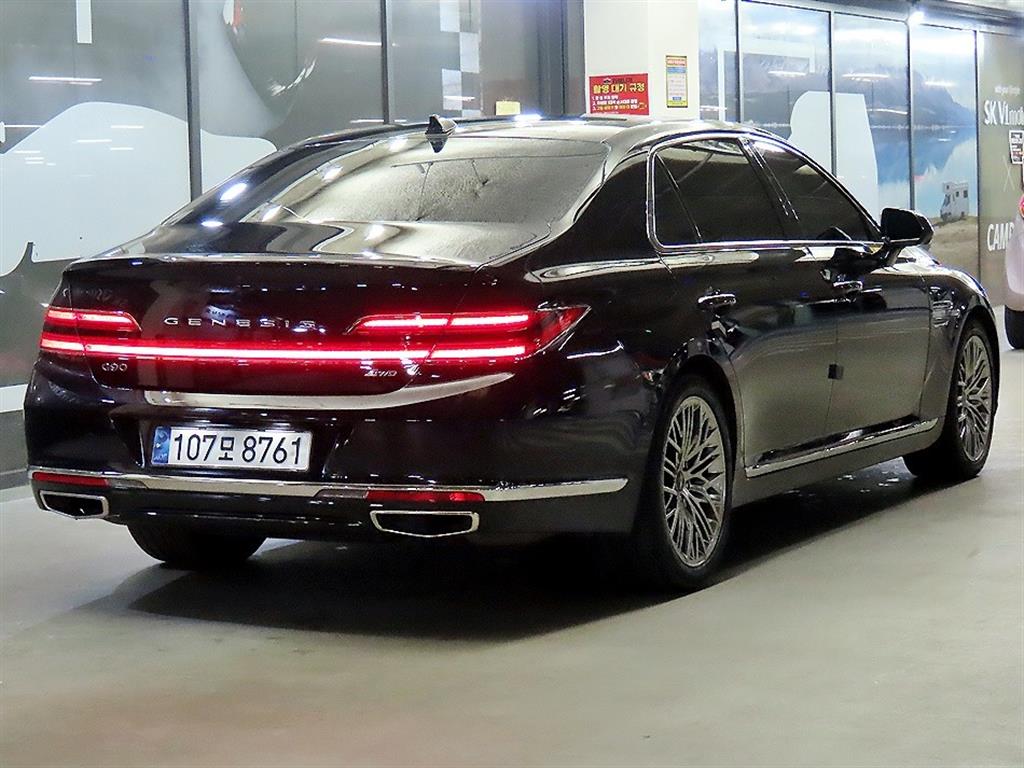 Genesis G90 - Vista 4