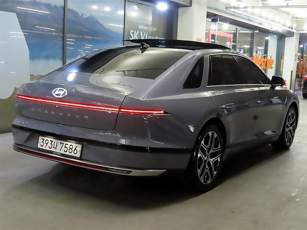 HYUNDAI Grandeur - Vista 4