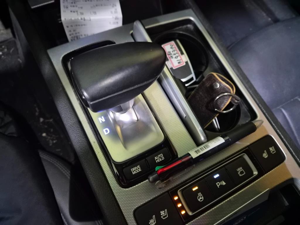 Genesis G80 - Vista 10