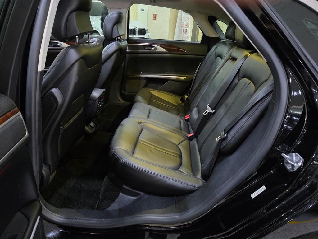 Lincoln MKZ - Vista 7