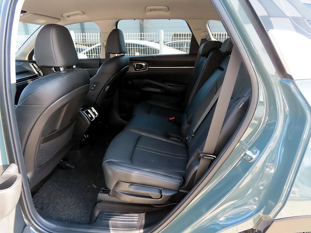 KIA Sorento - Vista 6