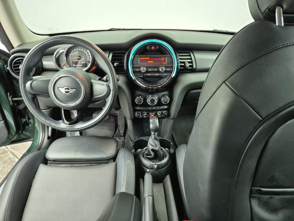 Mini Cooper - Vista 5