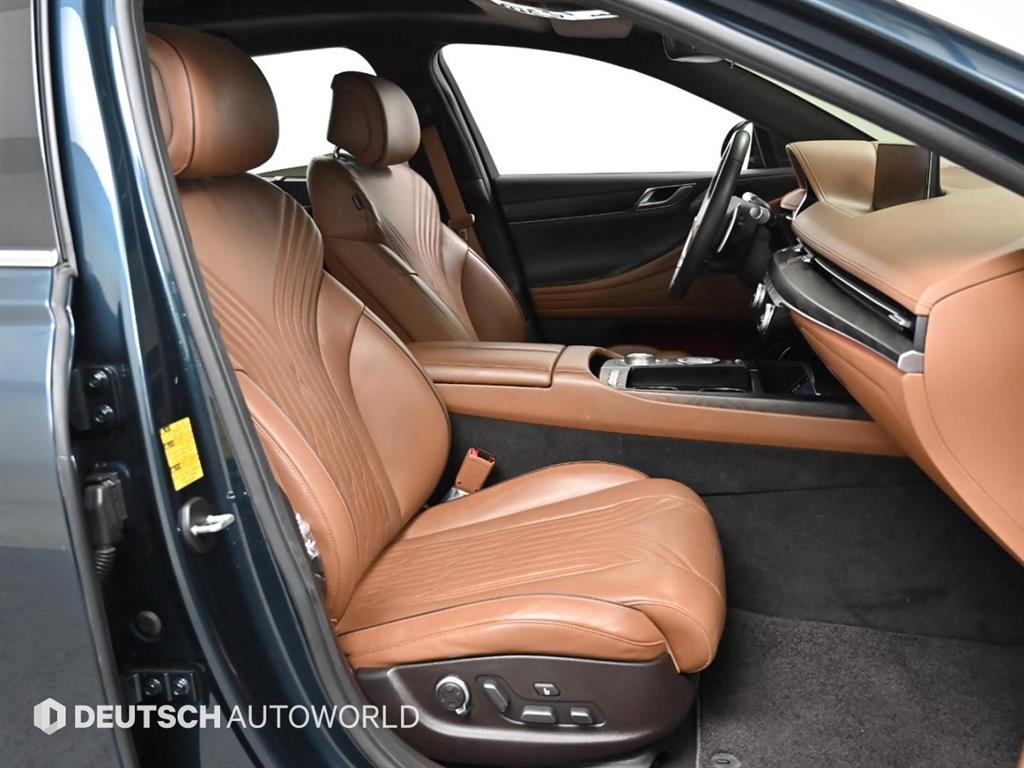 Genesis G80 - Vista 10