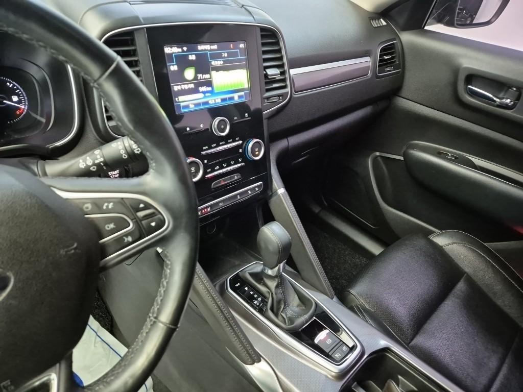 SAMSUNG QM6 - Vista 10