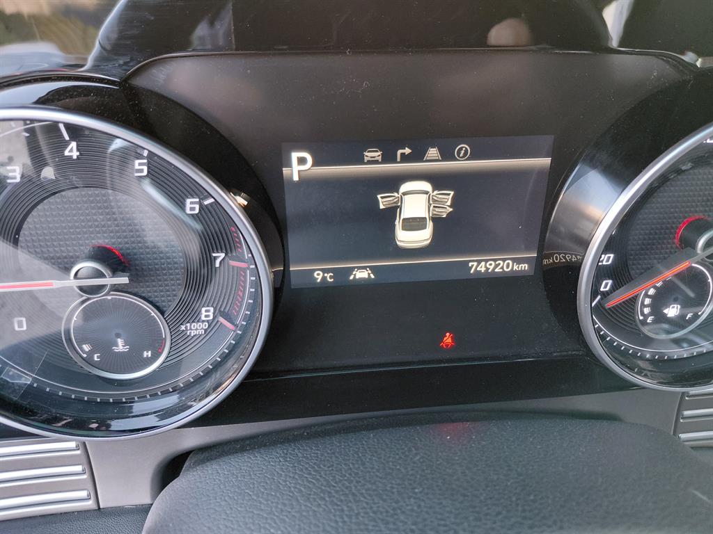 HYUNDAI Grandeur - Vista 10