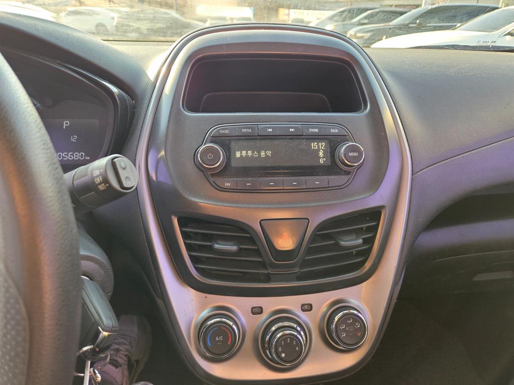 Chevrolet Spark - Vista 11