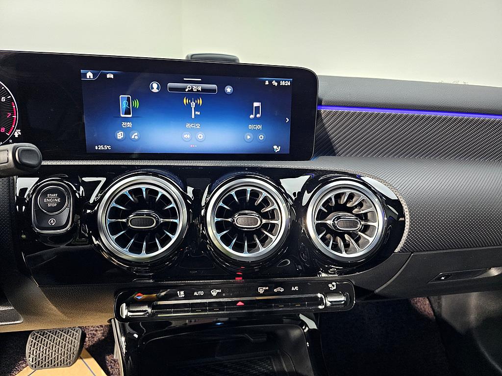 Mercedes Benz A Class - Vista 12