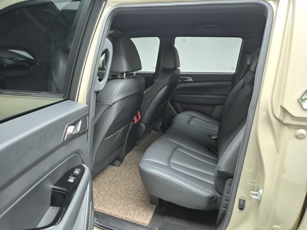 Ssangyong Rexton - Vista 11