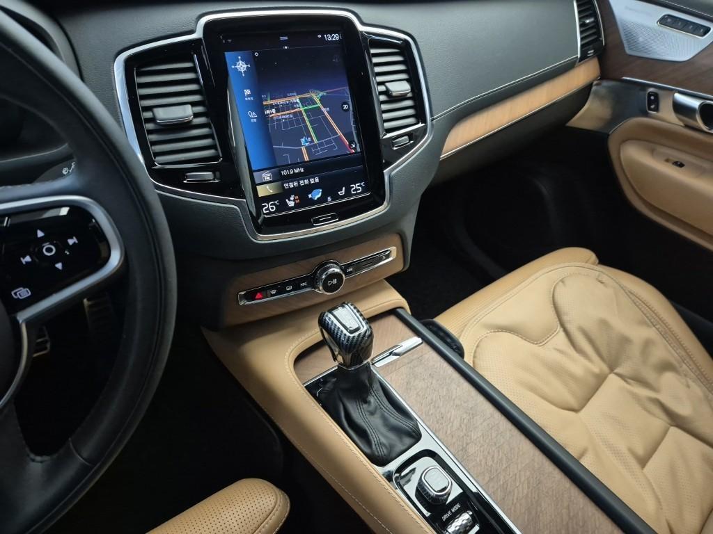 Volvo XC90 - Vista 10