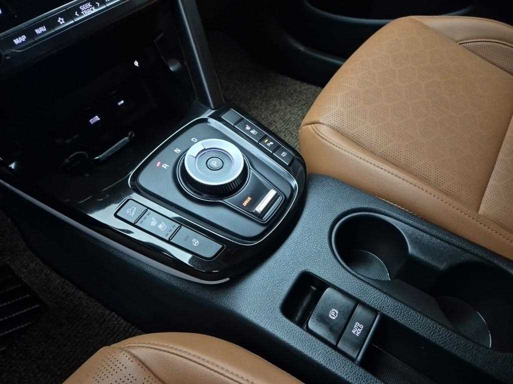 KIA Seltos - Vista 8