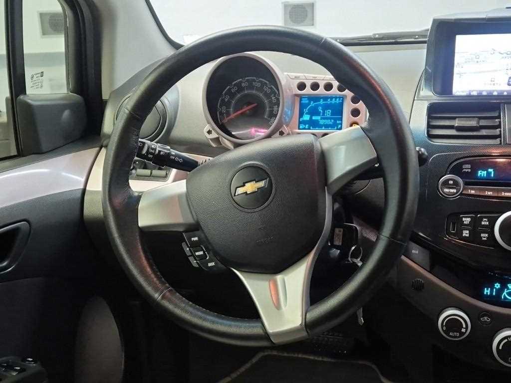 Chevrolet Spark - Vista 9