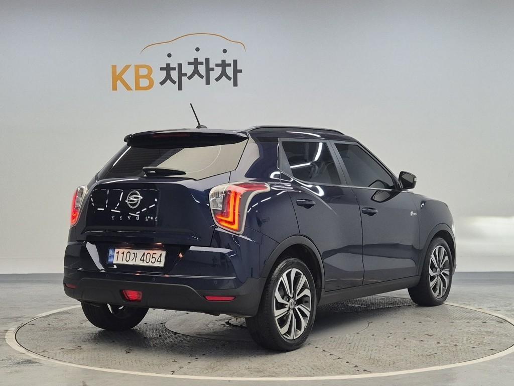 Ssangyong Tivoli - Vista 4