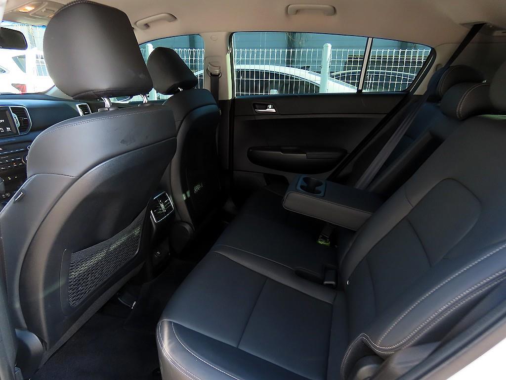 KIA Sportage - Vista 6