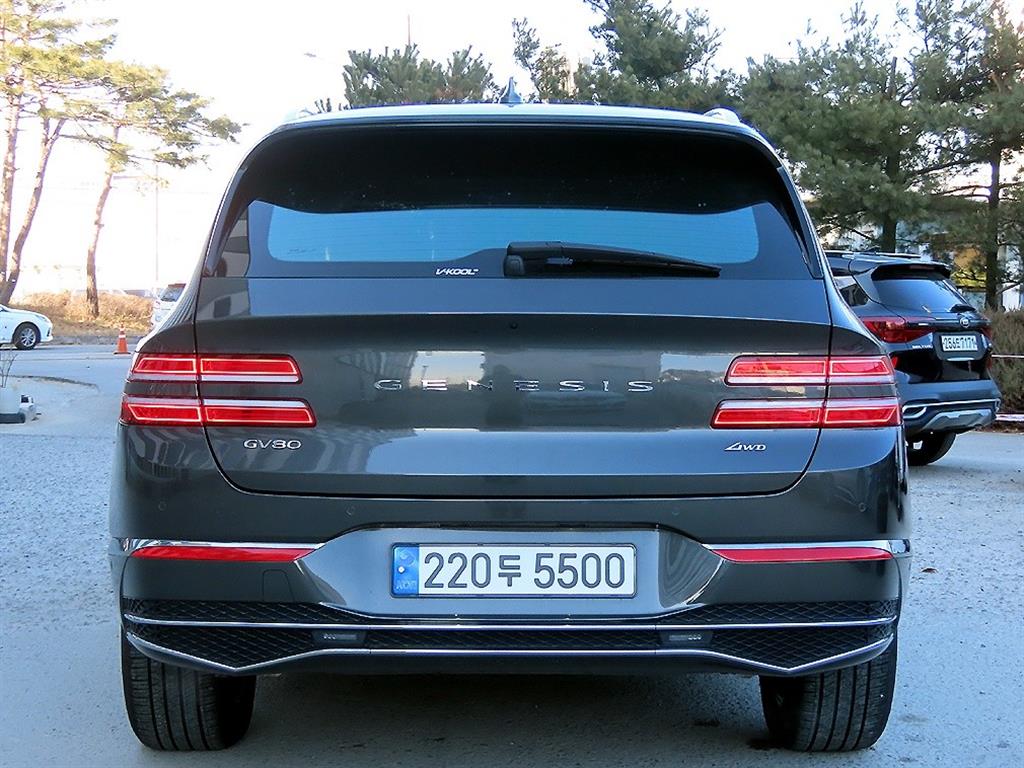 Genesis GV80 - Vista 4