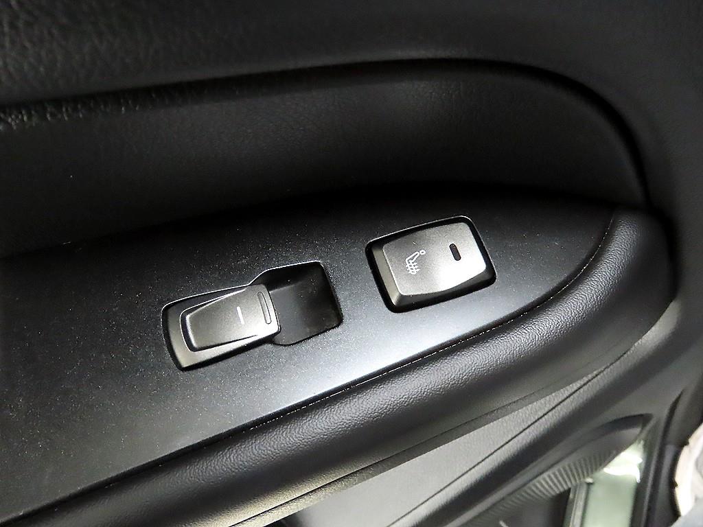 Ssangyong Rexton - Vista 12