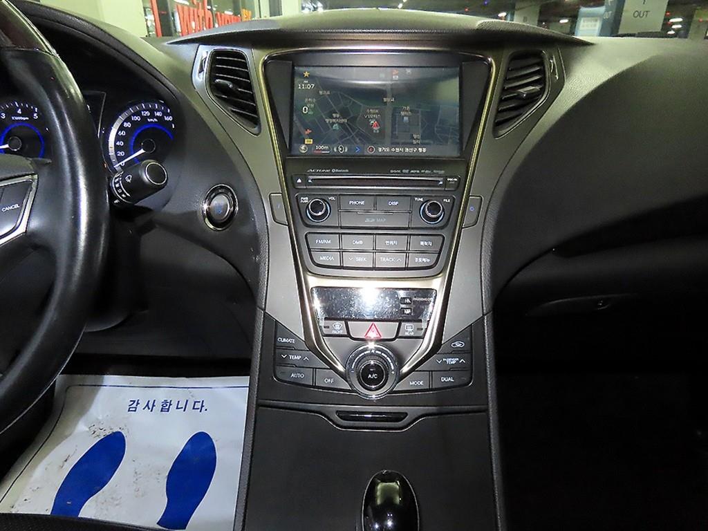 HYUNDAI Grandeur - Vista 11