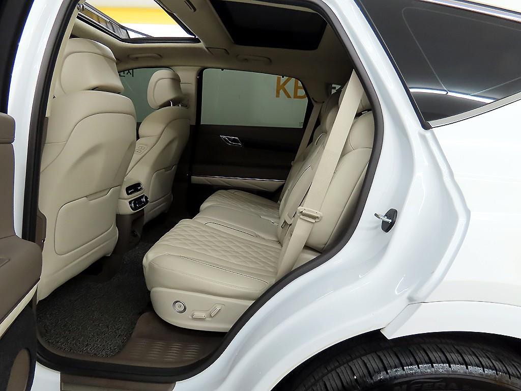 Genesis GV80 - Vista 6