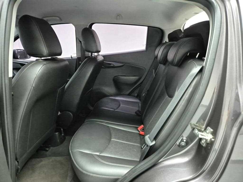 Chevrolet Spark - Vista 12