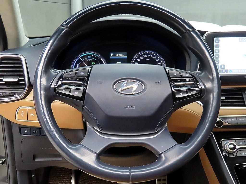 HYUNDAI Grandeur - Vista 9
