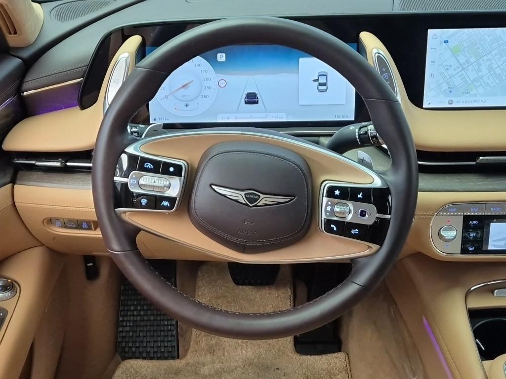 Genesis G90 - Vista 9