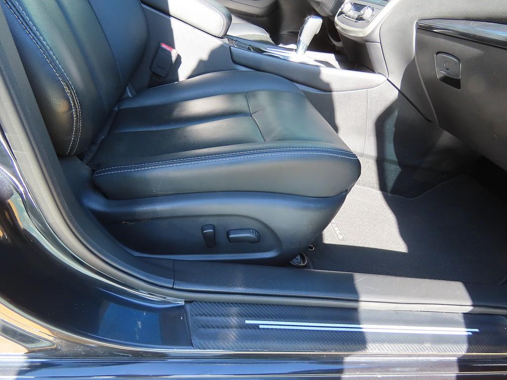 Nissan Altima - Vista 8