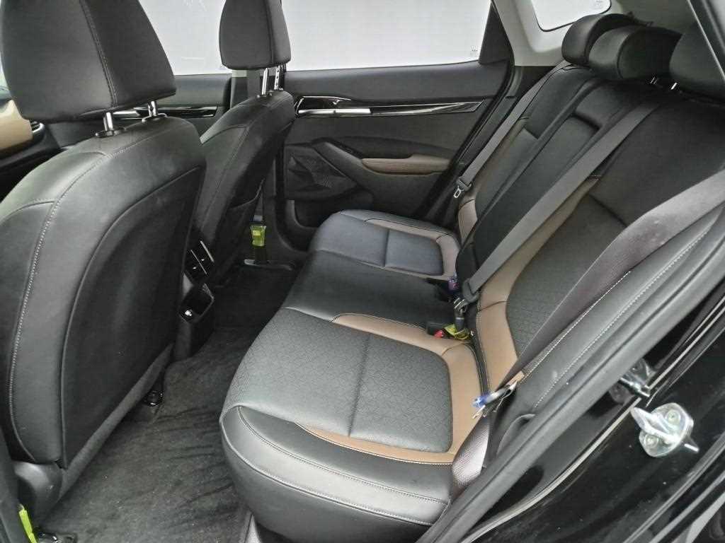 KIA Seltos - Vista 12