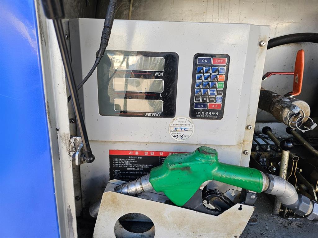 medium and large cargo Rory - Vista 8