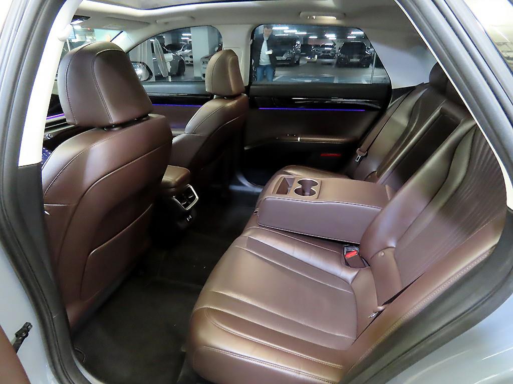 HYUNDAI Grandeur - Vista 7