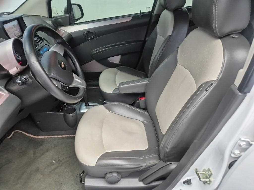 Chevrolet Spark - Vista 11